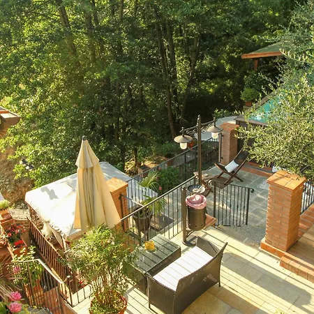 Cozy In Buggiano With Wifi *